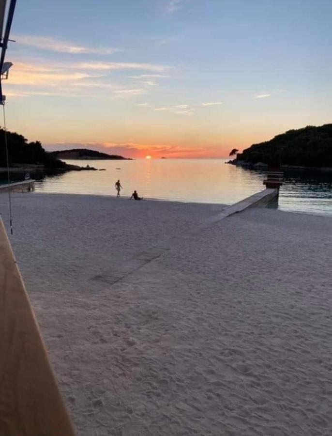 Vila Kylie Ksamil Dış mekan fotoğraf